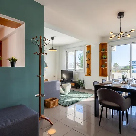 Jayde 2-bedroom In Apartment