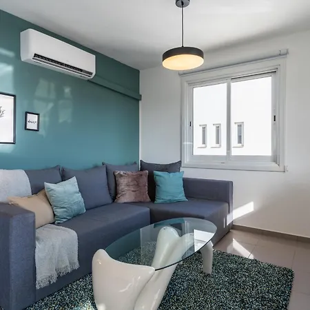 Jayde 2-bedroom In アパート